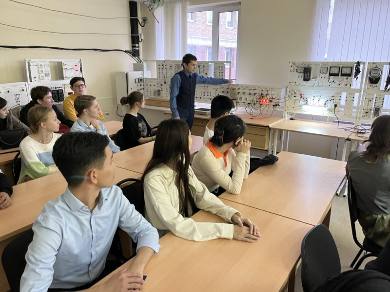 Единый день открытых дверей в Югорском государственном университете в рамках федерального проекта «Профессионалитет».